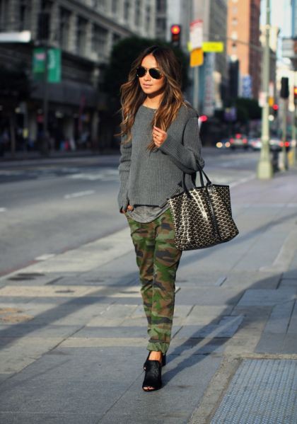 Classy outfit style camo pants, military camouflage, street fashion, casual wear: Military camouflage,  Street Style,  Army Leggings Outfit,  Camo Joggers  