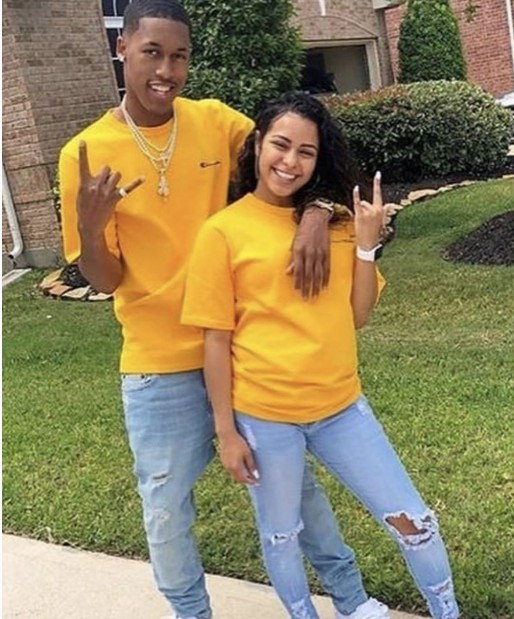 Carmen and Corey Matching Yellow T-Shirts & Ripped Light Blue Jeans: 