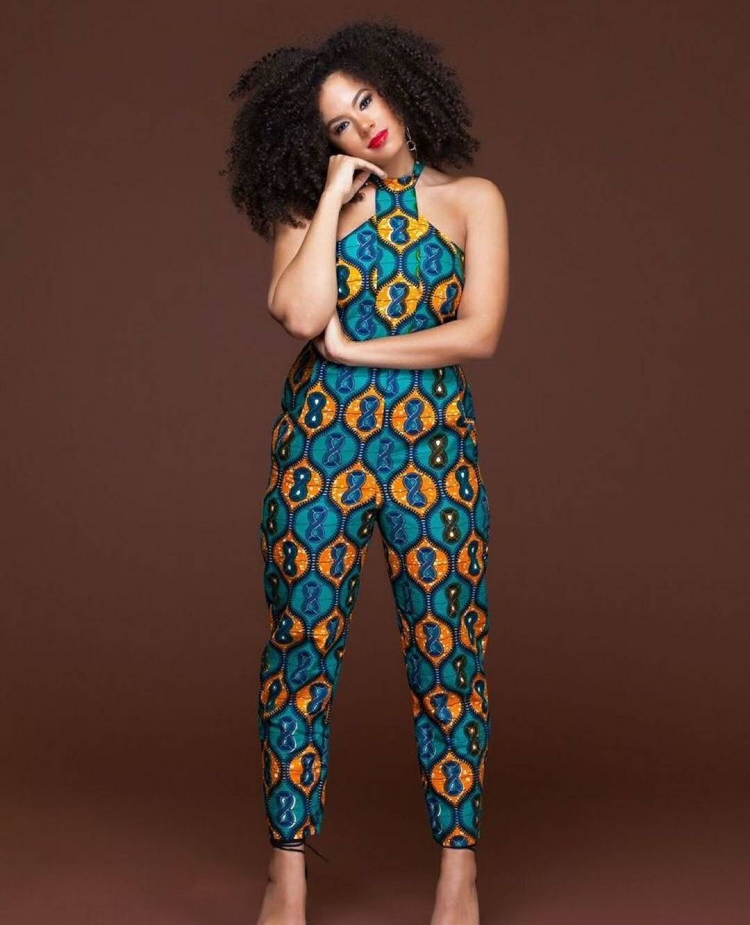 Stunning Afro-American Apparel Suggestion For Female: African fashion,  Ankara Dresses,  Ankara Fashion,  Ankara Outfits,  African Outfits,  African Dresses,  Printed Dress  