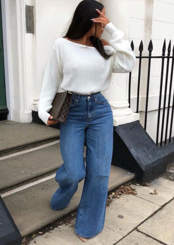 Wide Leg And Sweater.: Blue Jeans,  Short Hairstyle  