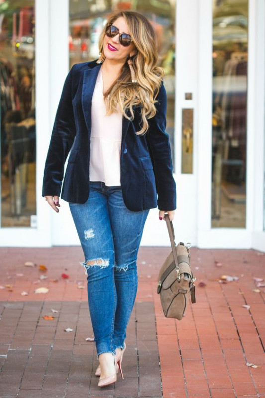 Velvet Blazer Ideas For Curvy Girls: Ripped Jeans,  Velvet Outfits,  Winter Casual,  Plus Size Work Outfits,  Plus size outfit  