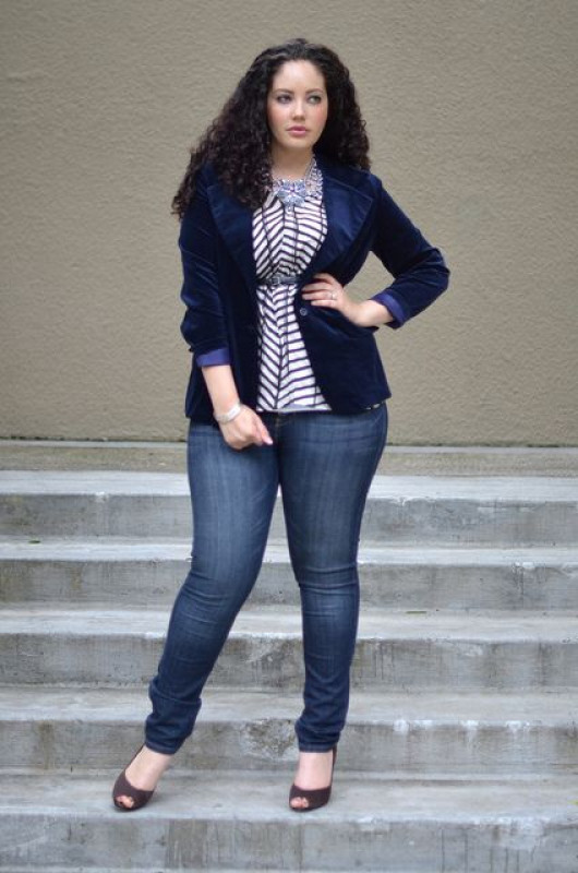 Plus Size Velvet Blazer Outfit: Plus size outfit,  Curvy outfits,  Blazer Outfit,  Velvet Fashion,  Velvet Outfits  