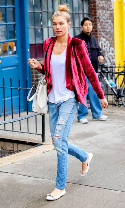 Street Style Velvet Blazer Fashion For Teens: Ripped Jeans,  Street Style,  Velvet Outfits,  Casual Outfits  