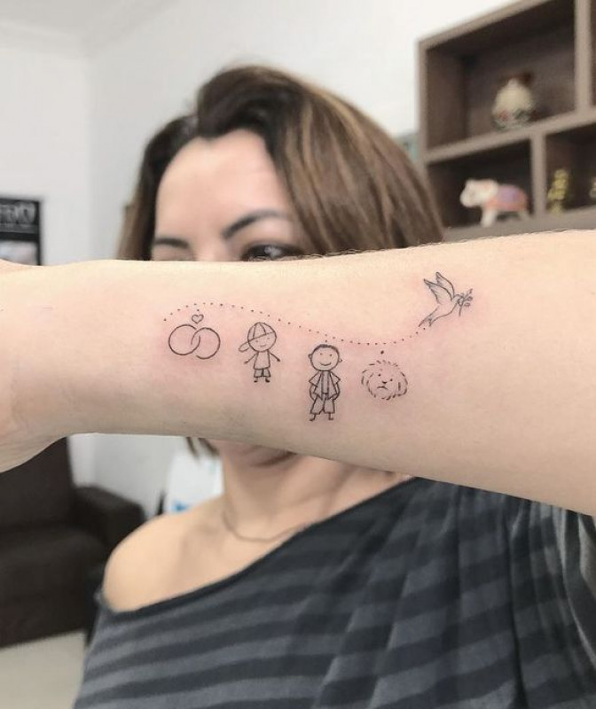 Cute Family Tattoo Idea For Mothers