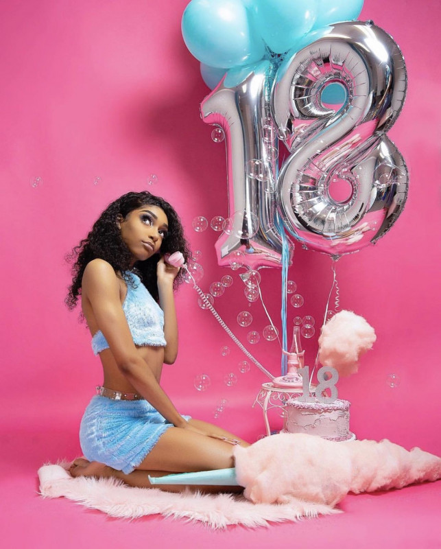 18 birthday photoshoot ideas