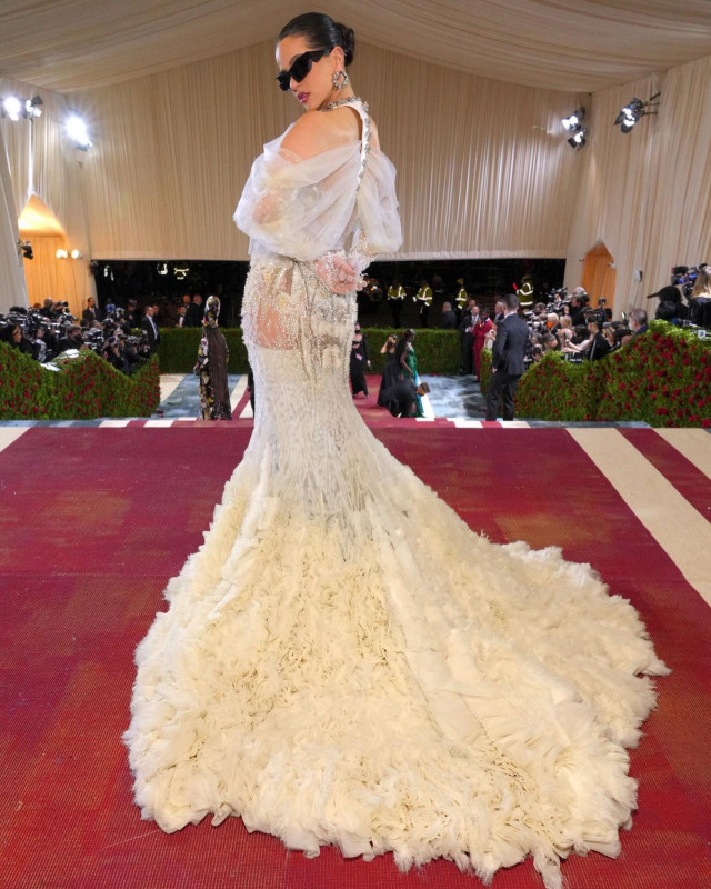 Rosalía at the Met gala 2022: 