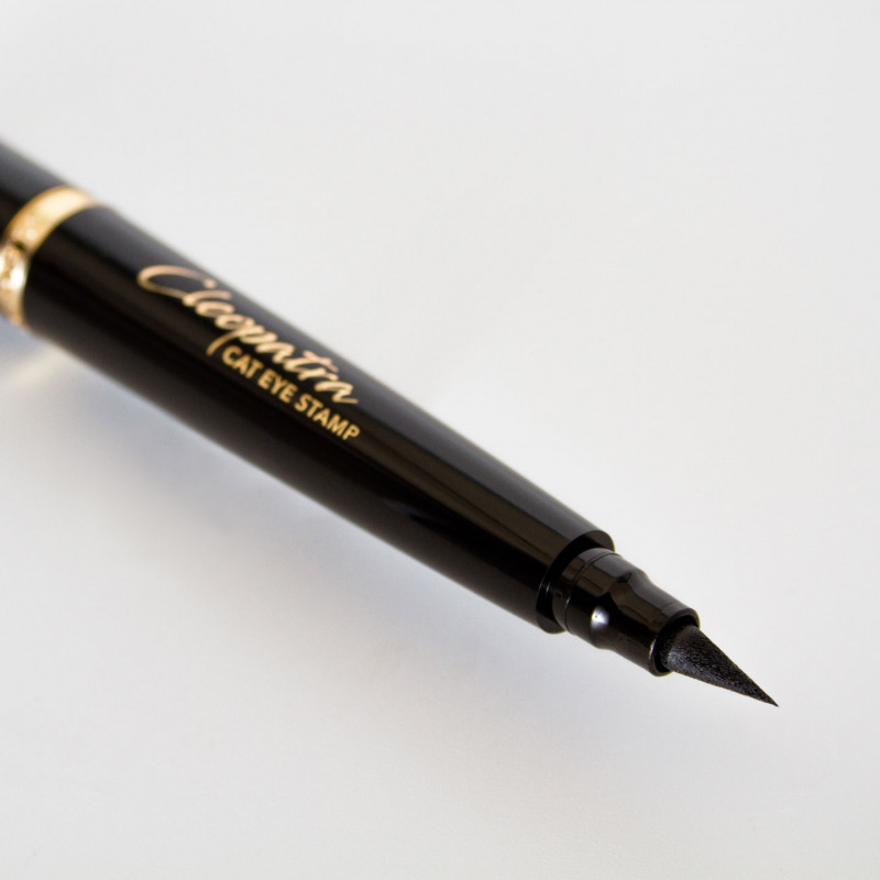 Get a Stunning Summer Eye Look with a Winged Eyeliner Stamp From Lyda Beauty