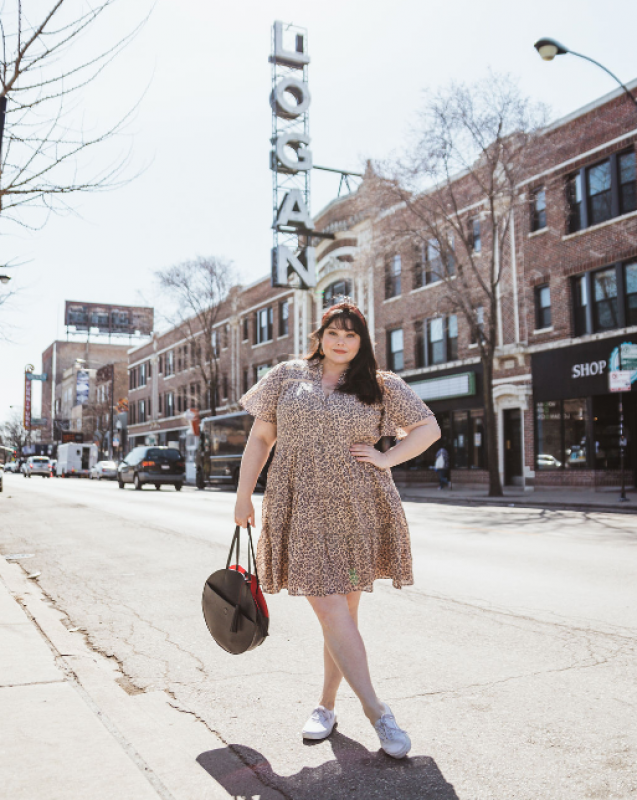 Cute Plus Size Teacher Outfits: 