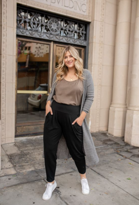 Plus Size Teacher Outfits Ideas for Fall: 