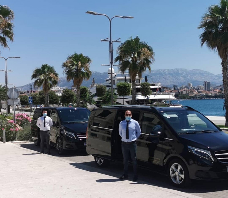 Taxi to Luton Airpot: 