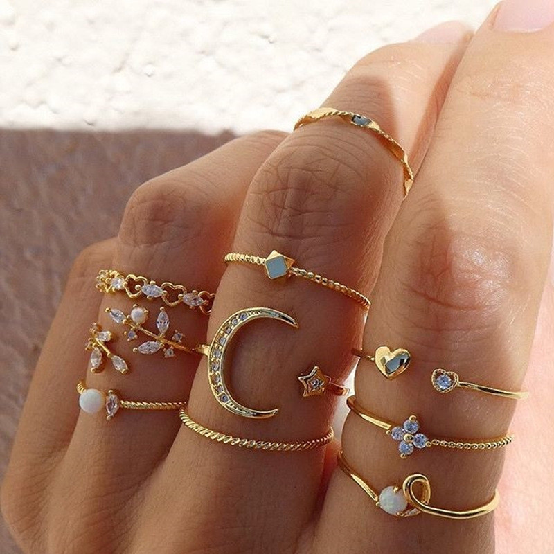 Hollow Round Opening Rings Set: 