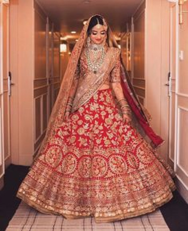 INDIAN BRIDAL DRESS