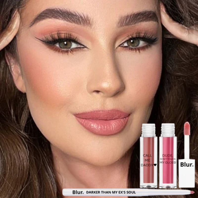 Nude Shade Lipstick: 