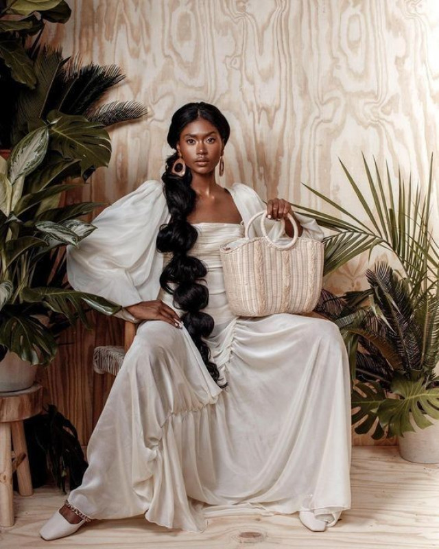 Oceanic Elegance: Deep Wave Bundle Bliss: 