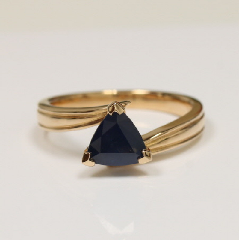 Natural Sapphire Wedding Ring  for Women: 