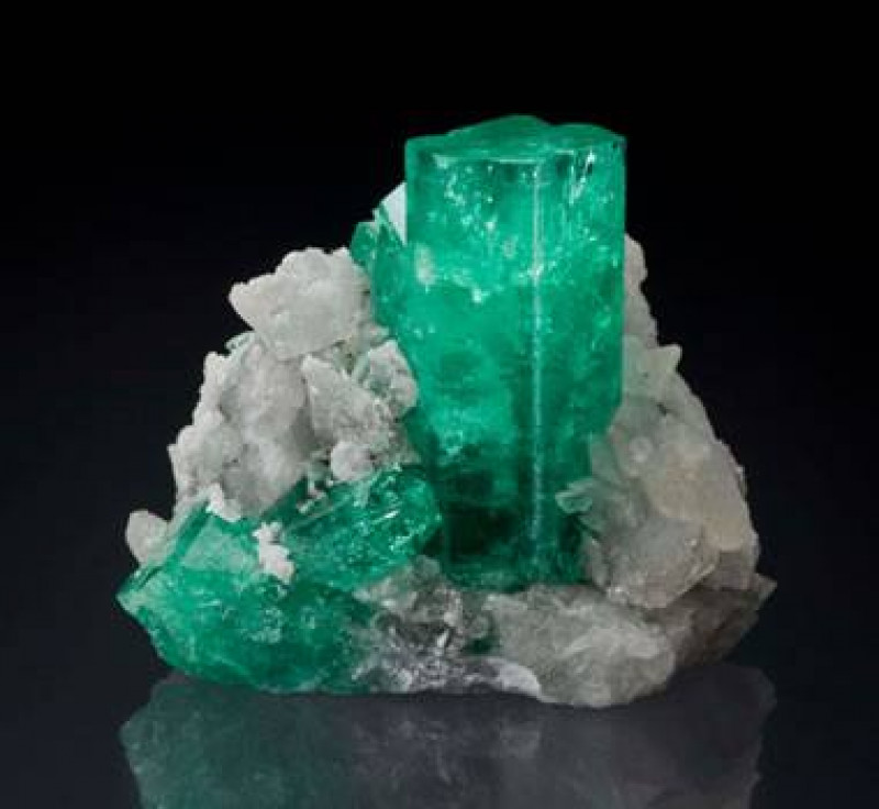 Buy Beryl Stone Online at Best Price | GemPundit