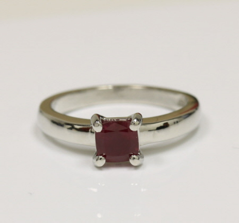 Sleek and Sophisticated Ruby Solitaire Ring (0.64cts): 