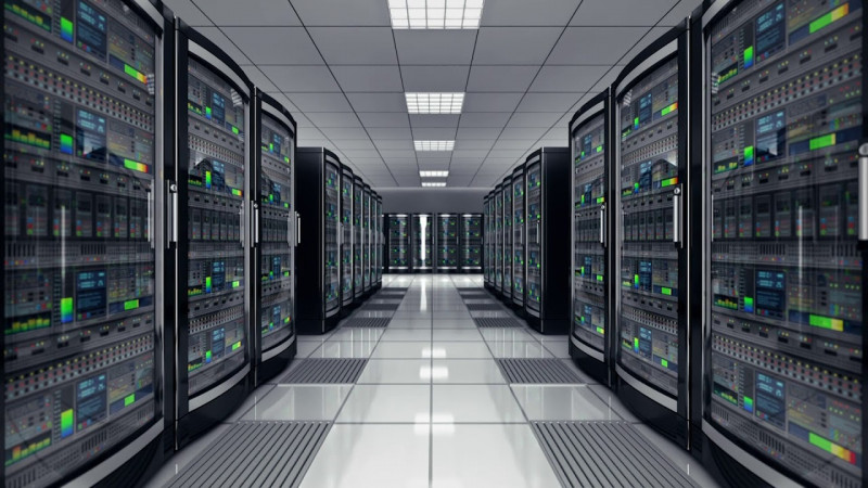 Understanding the Significance of Edge Computing: Exploring the Role of Edge Servers: 