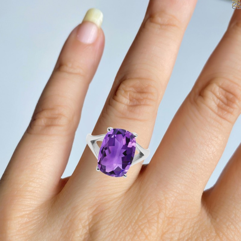 Amethyst Rings A Forever Purple Companion: 