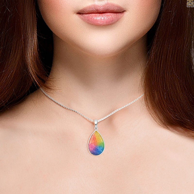 Rainbow Quartz Pendant - A Colorful Jewelry Piece To Enhance Your Look: 