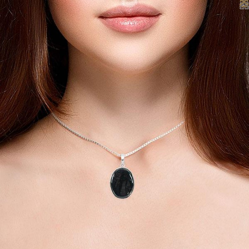 Beyond the Universe: Hypersthene Pendant: 