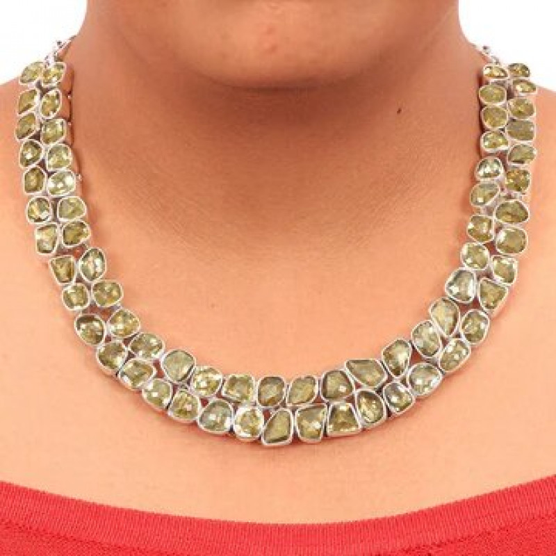 Radiant Elegance: The Allure of Statement Citrine Necklaces: 
