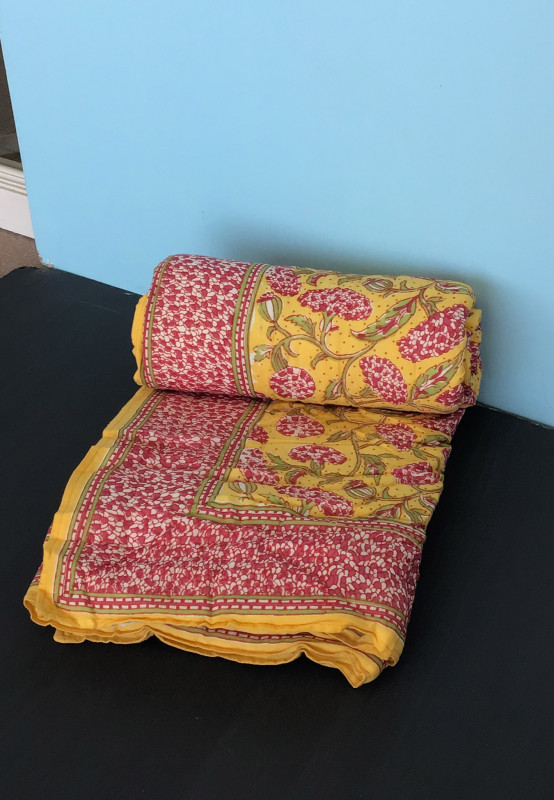 Handcrafted Elegance: Buy Block Print Quilts Online from Soma Block Prints: 