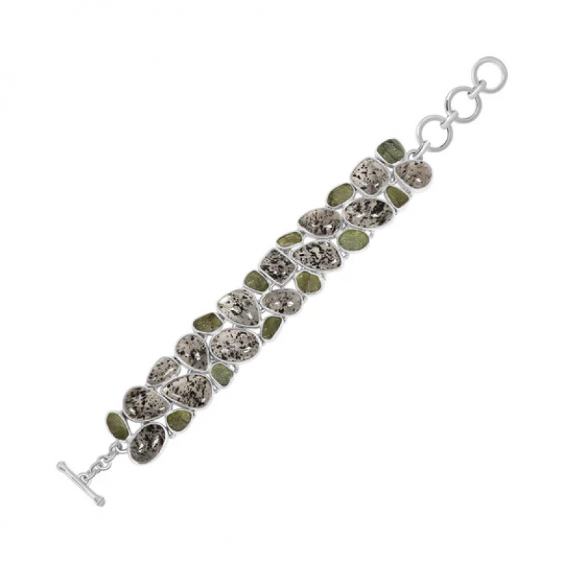 The Incredible Impact of Super Seven Jewelry: 