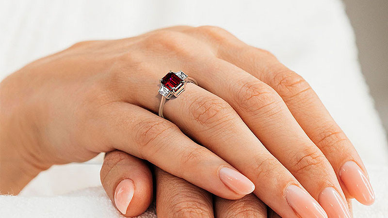 Sparkling with Love: Discover the Radiance of Ruby Engagement Rings: 