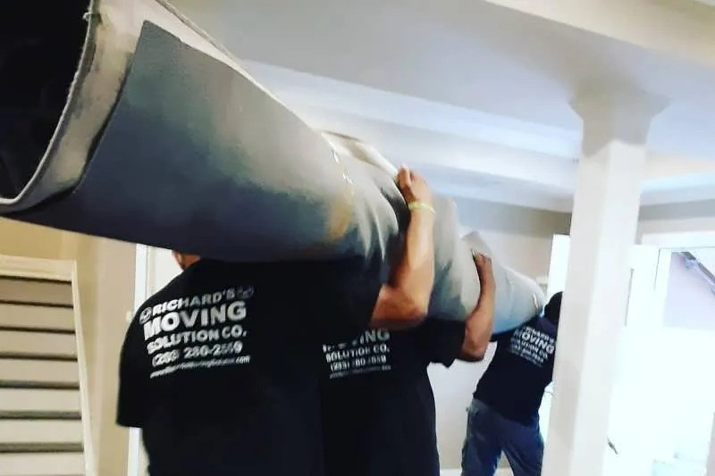 What to Expect When Working with a New Canaan CT Moving Company: 