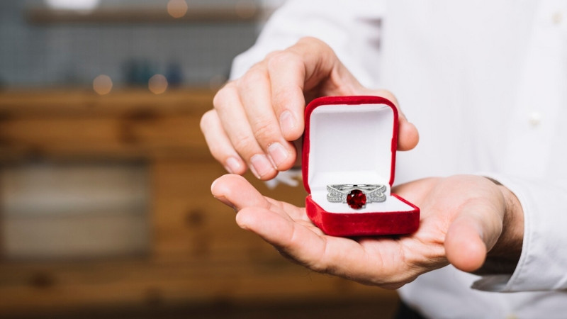 Wedding Rings VS Wedding Bands for Women: 