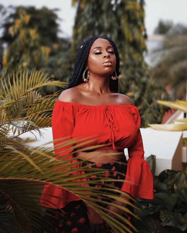 Get Natural Texture with Raw Braiding Hair: 