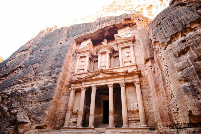 Navigating Transportation Options in Jordan: 