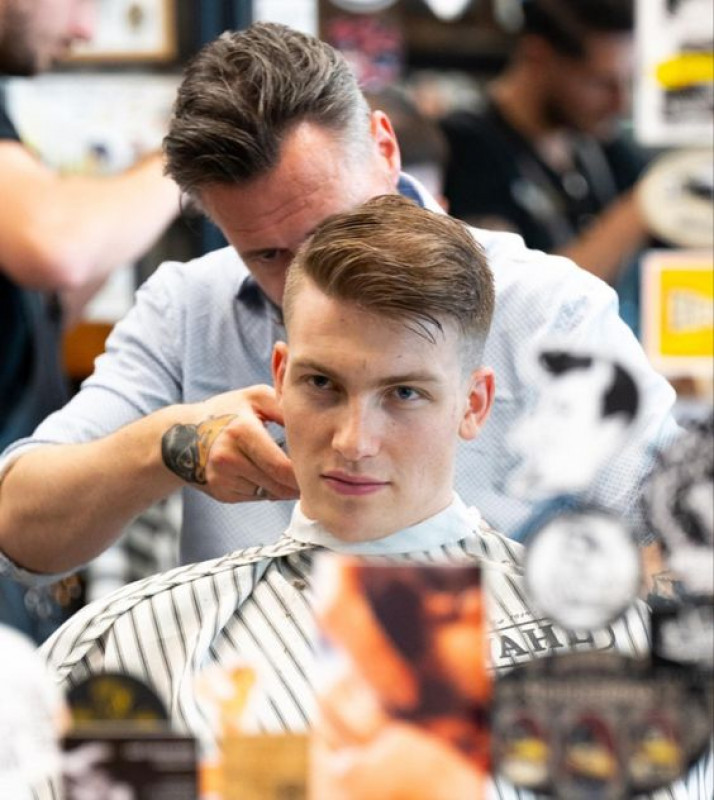 Step Up Your Styling Game with Expert Hair Replacement Classes: 