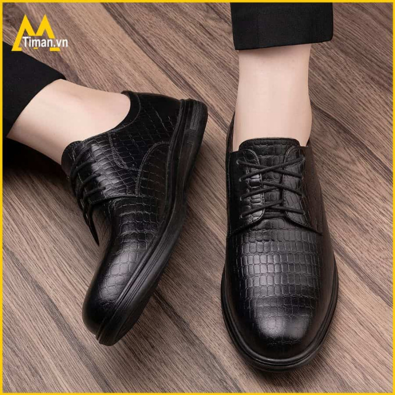 Tai sao giay da den nam la item must-have cua moi quy ong?: 