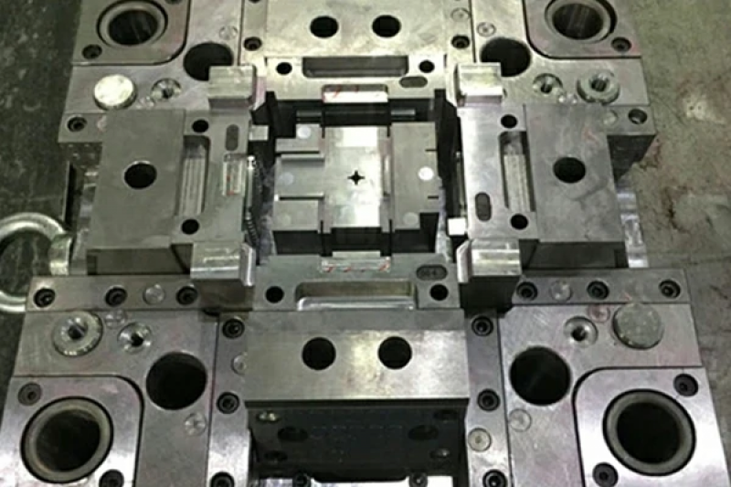 Custom Injection Mold Tooling: Advanced Techniques for Accurate Manufacturing: 