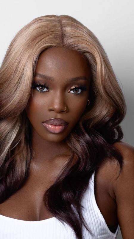 Add Glamour with Body Wave Clip In Hair Extensions: 