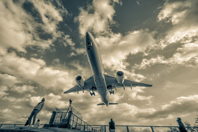 Emirates Airlines IAH Terminal: 