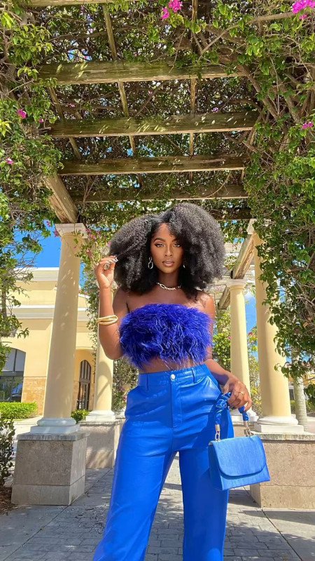 Kinky Curly Human Hair Wig - Defined Curls with Natural Volume: 