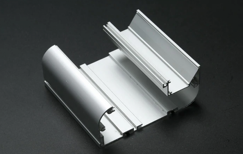 Custom Aluminum Extrusion: An Overview of Process and Pricing: 