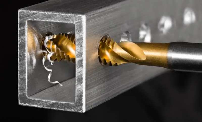 Tapped Holes: From Basics to Advanced Applications: 