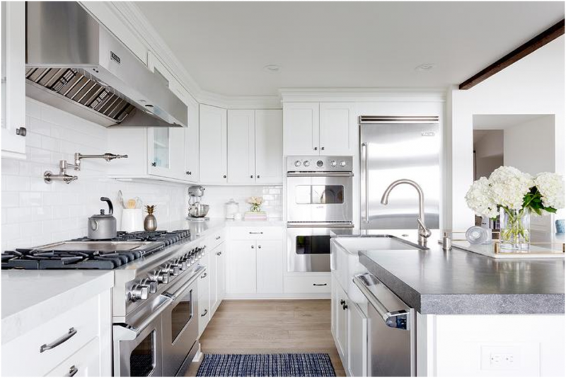 How To Maintain The Look Of White Kitchen Cabinets: 