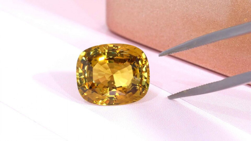 Natural and Lab-Grown Alexandrite Rings: 