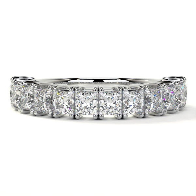 Experience Royalty With These Vintage Wedding Rings: 
