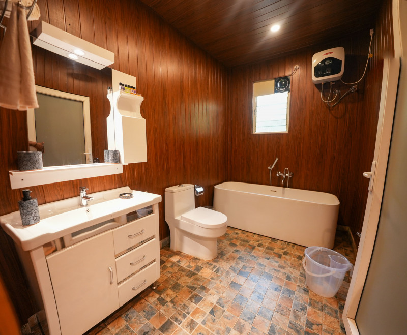 Best Couple-Friendly Hotel in Goa with Jacuzzi: 