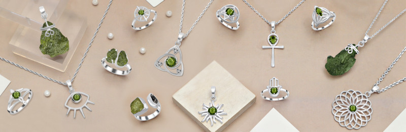 Exploring the Mystical Beauty of Moldavite Jewelry: 