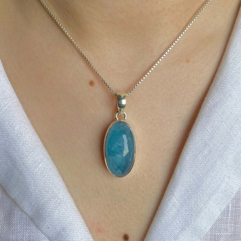 Elegance in Blue: Stunning Aquamarine Jewelry for Every Occasion: 