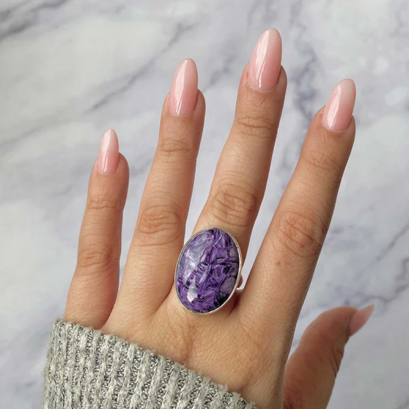 Elegant Charoite Rings: Mystical Beauty in Unique Purple Gemstones: 
