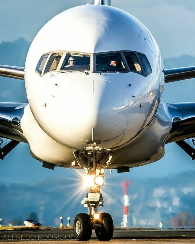 United Airlines LHR Terminal +1-888-839-0502: 