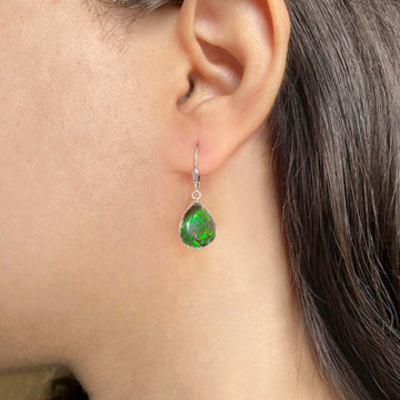 The Kaleidoscopic Ammolite Jewelry: Unveiling Its Meaning and History: 